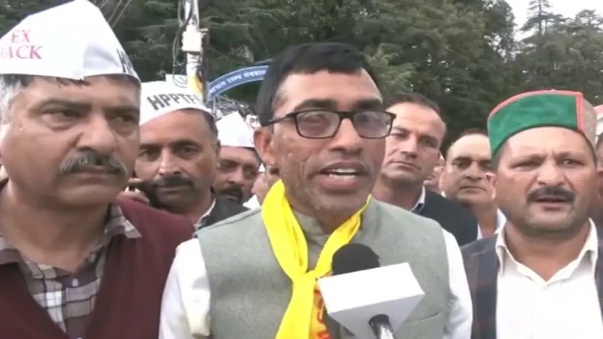 'Our Hunger Strike Will Continue Until Himachal Govt Accepts Demands': Hundreds of Primary Teachers Reach Shimla After 2-Week March 'Our Hunger Strike Will Continue Until Himachal Govt Accepts Demands': Hundreds of Primary Teachers Reach Shimla After 2-Week March