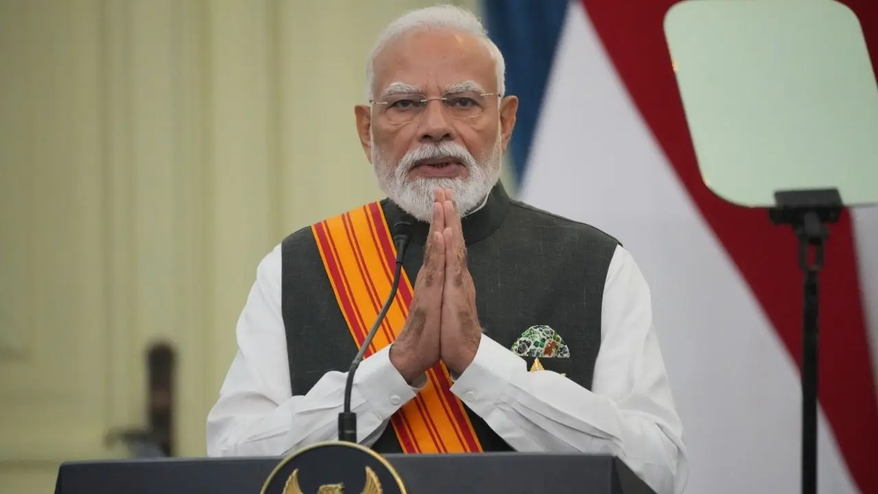 From Space Tech to Indo-Pacific Safety, PM Modi Outlines India-Indonesia Global South Vision PM Modi Adresses Join Parliament Session in Jakarta