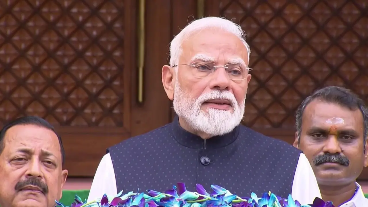 जहां तथ्य होते हैं, तर्क होते हैं, वहां तूफान के लिए जगह नहीं होती- संसद का मॉनसून सत्र शुरू होने से पहले बोले PM मोदी PM Modi at Parliament