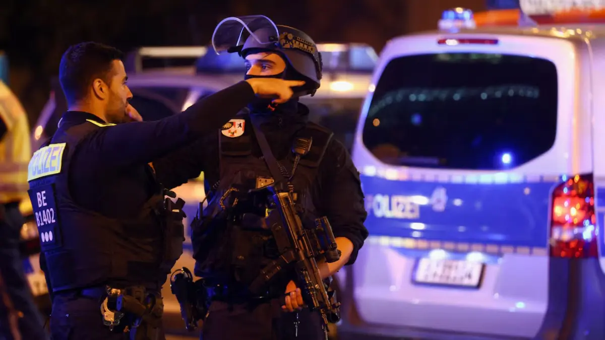 Police Identify Islamist As Suspect In Berlin Pride Car Attack, Seeking His Arrest Police Identify Islamist As Suspect In Berlin Pride Car Attack, Seeking His Arrest