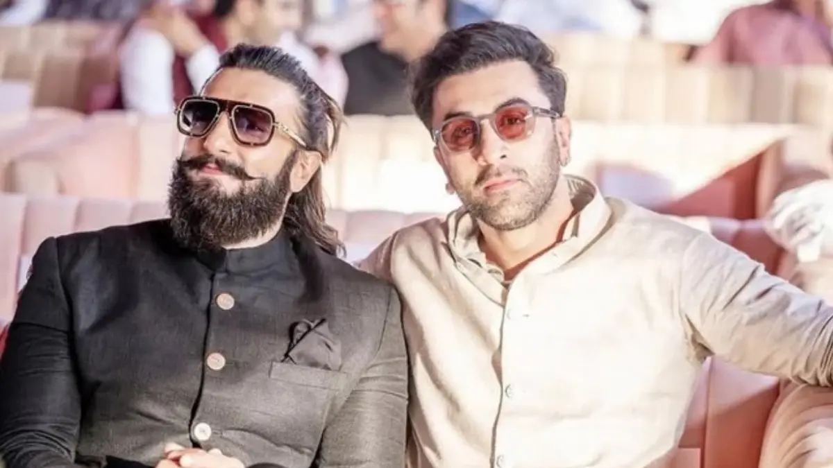 Hamza x Rannvijay: Ranveer Singh And Ranbir Kapoor's Pic Goes Viral Ranveer Singh and Ranbir Kapoor get clicked in 2024