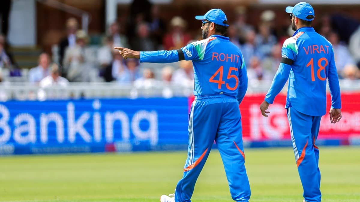 Rohit Sharma, Virat Kohli In action against England