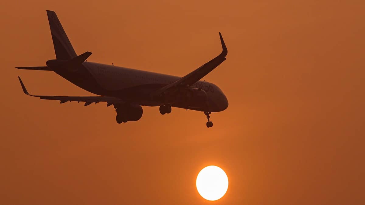 Severe Weather Disrupts Flight Operations At National and Economic Capital Airports