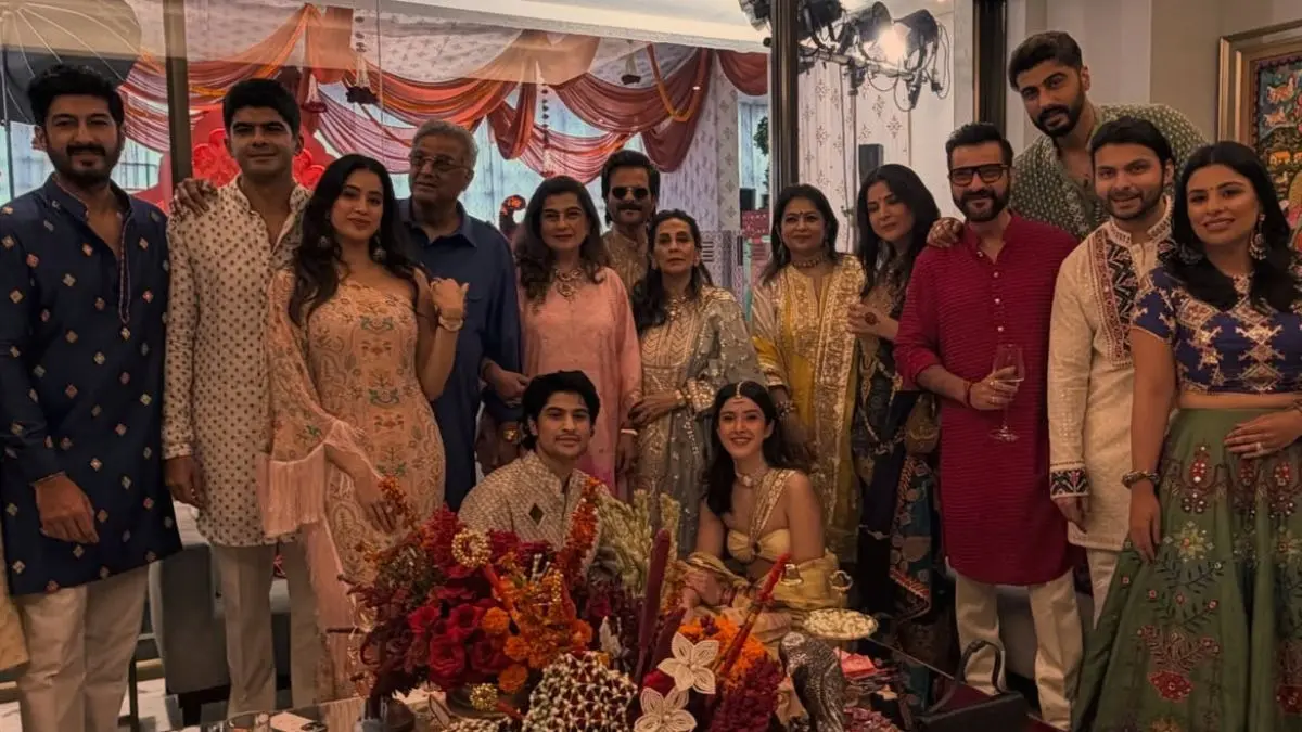 Have Janhvi Kapoor And Shikhar Pahariya Broken Up? Inside Photo From Anshula Kapoor's Wedding Festivities Shuts Down Rumours Shikhar Pahariya at Anshula Kapoor's wedding