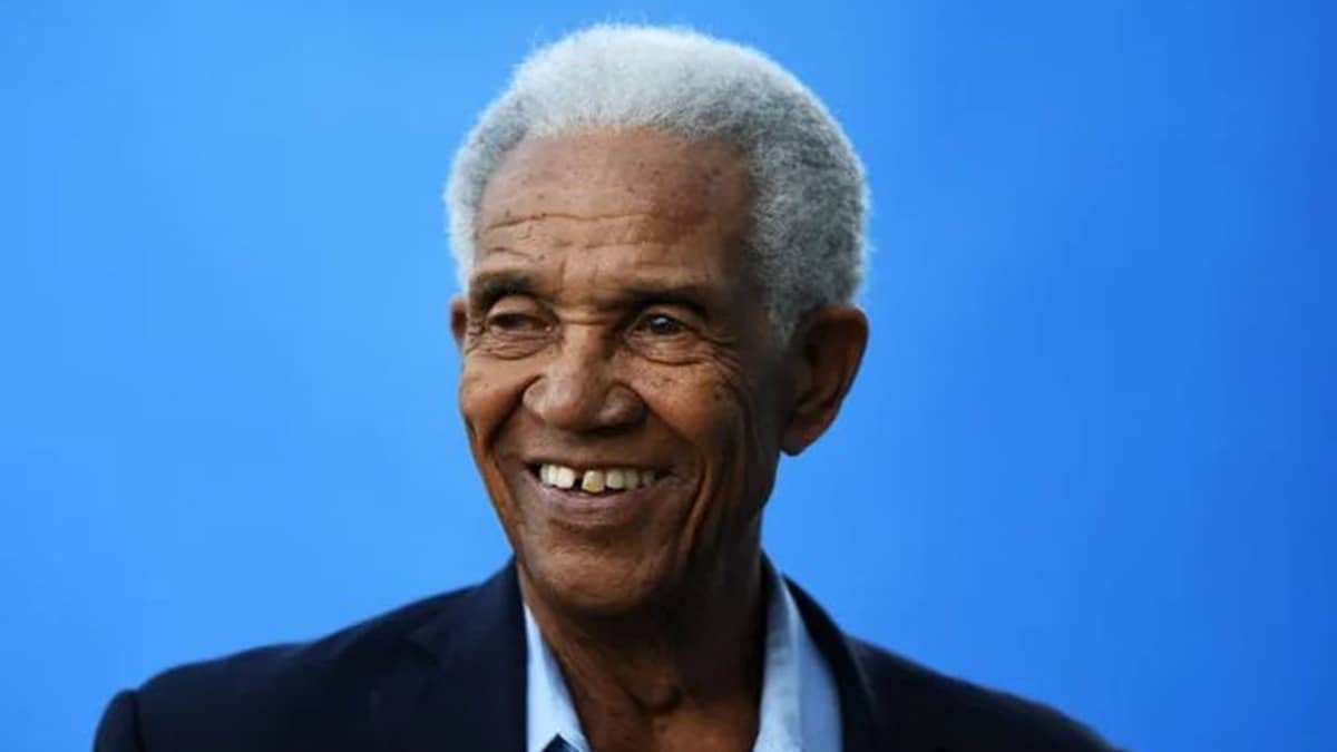 Sir Garfield Sobers Passes Away At 89, Leaving Behind An Unmatched Cricket Legacy