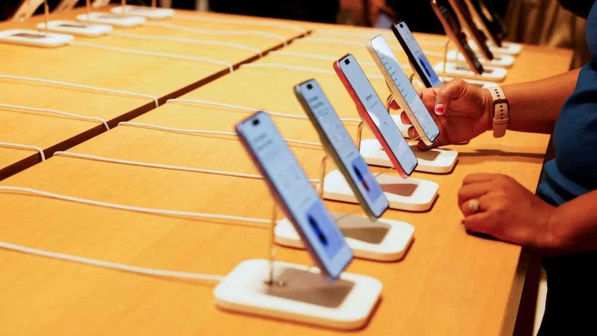 Government Removes Import Duty on Key Smartphone Components in Boost to Apple, Xiaomi and Local Manufacturing smartphone