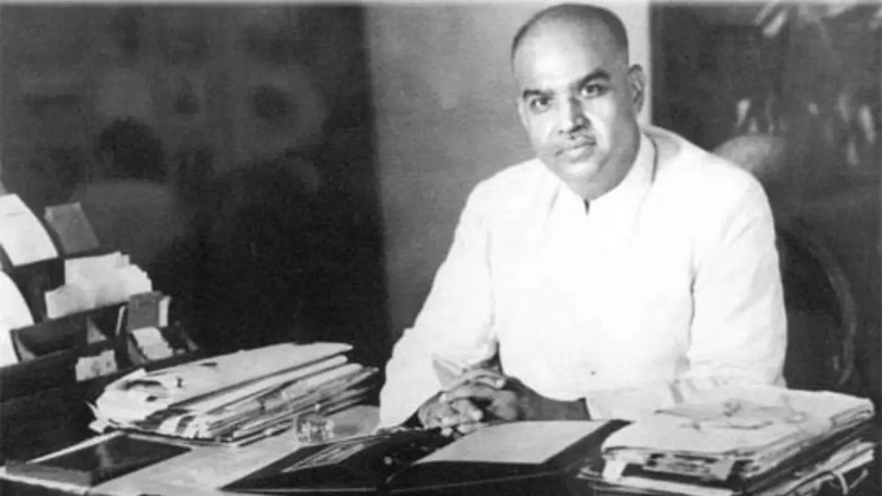श्यामा प्रसाद मुखर्जी की 125वीं जयंती पर देश ने किया नमन, PM मोदी ने लिखा लेख, उपराष्ट्रपति और अमित शाह ने दी यूं दी श्रद्धांजलि Syama Prasad Mookerjee's 125th birth anniversary