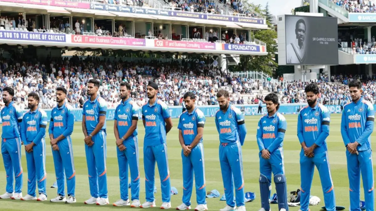 Team India Wear Black Armbands To Honour Sir Garfield Sobers In Decisive Lord's ODI Against England Team India wear black armbands to honour Sir Garfield Sobers