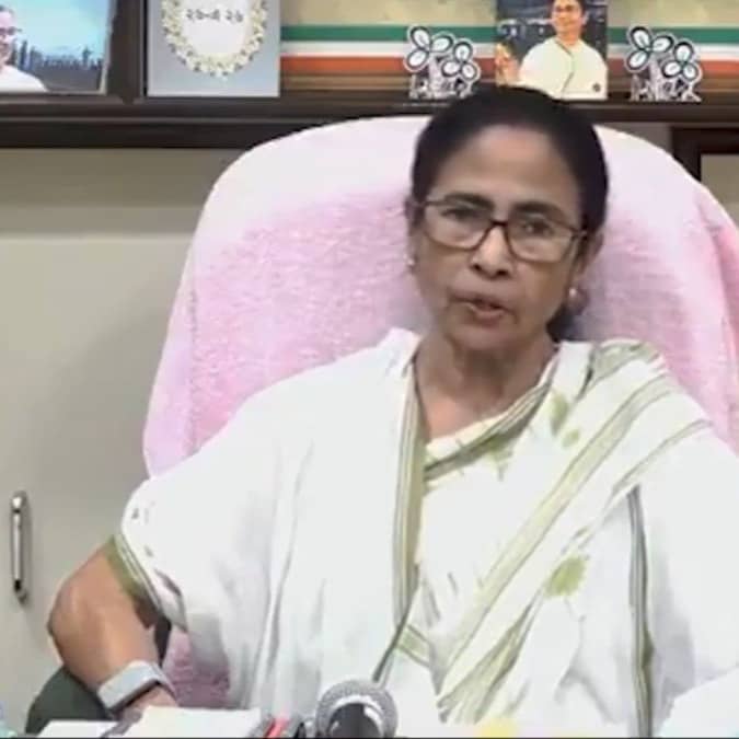 Mamata Banerjee alleges BJP captured 4,000 TMC offices