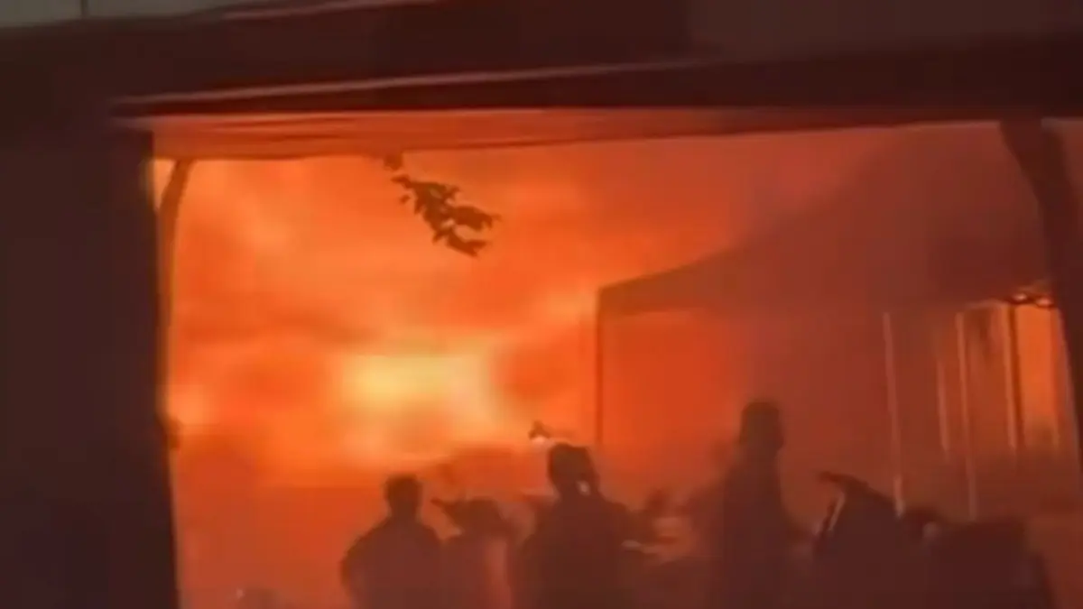 Tragic Video Captures How Fire Ripped Through Bangkok Pub As People Scream In Horror Tragic Video Captures How Fire Ripped Through Bangkok Pub As People Scream In Horror