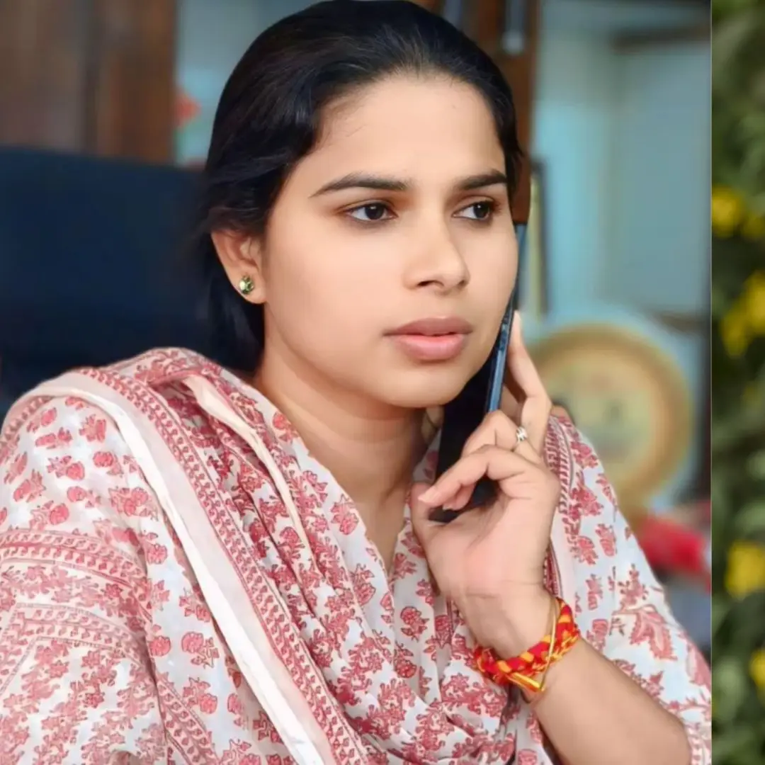 Pooja Pal Attack On Akhilesh Yadav