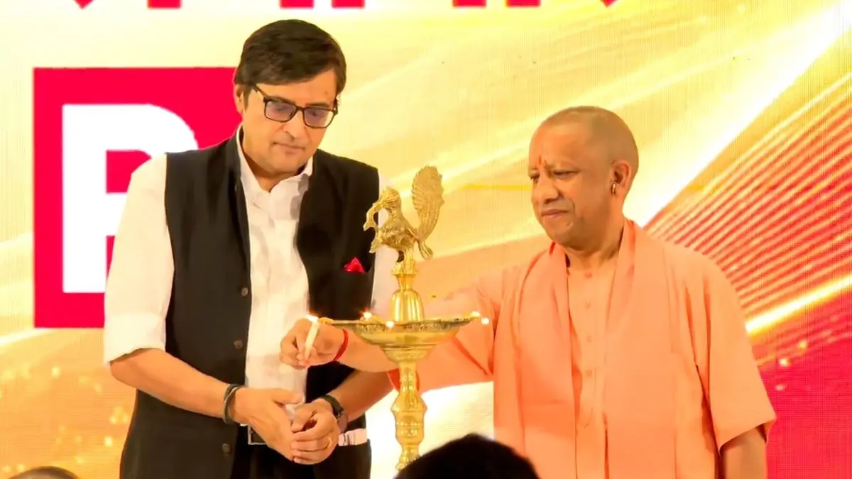 जब जेवर एयरपोर्ट को लेकर सीएम योगी ने अर्नब गोस्वामी से कही थी बड़ी बात, बताया था माफिया को मिट्टी में मिलाने के बाद यूपी में बही विकास की धारा UP Summit 2026