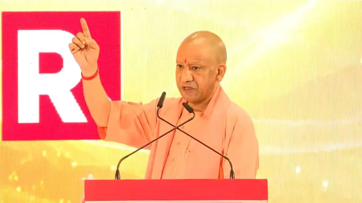 2017 से पहले माफियाओं के सामने से नाक रगड़ती थीं सरकारें, अब बदल चुकी है तस्वीर...रिपब्लिक भारत के मंच से CM योगी ने बताया कैसे पहुंचा 'ऊंचाईयों पर UP' Uttar-Pradesh-transformed-into-state-of-celebrations-utsav-pradesh-cm-yogi-adityanath-on-r-bharat-uchaaiyon-par-up-listing-achievements-2026