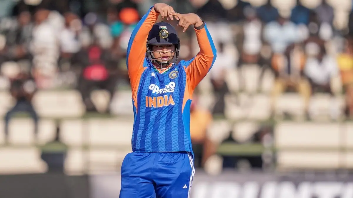 ZIM vs IND: 6, 4, 6... वैभव सूर्यवंशी का बल्ला गरजा, 18 गेंदों में ठोका तूफानी अर्धशतक, लगाए 8 बाउंड्रीज Vaibhav Sooryavanshi Zimbabwe vs India 1st T20 live score