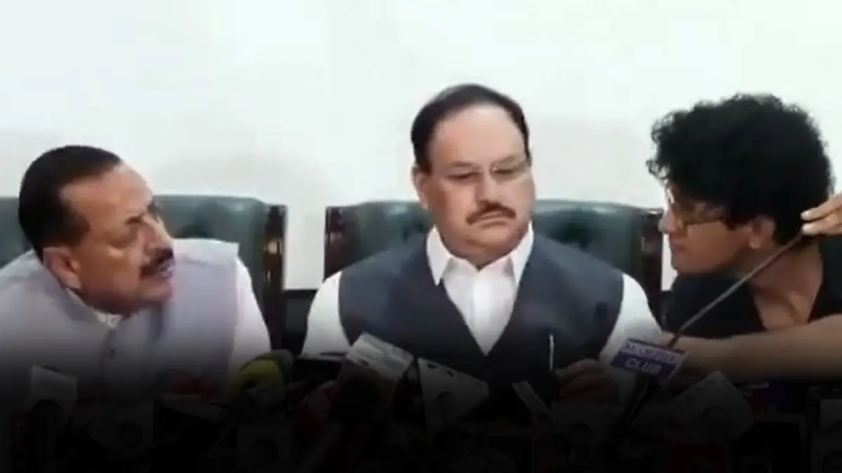 'With Immediate Effect Bhi Bol Do...': Minister Jitendra Singh Whispers As CJP's Saurav Das Announces Withdrawal Of Students' Protest | VIDEO 'With Immediate Effect Bhi Bol Do...': Minister Jitendra Singh Whispers As CJP's Saurav Das Announces Withdrawal Of Students' Protest | VIDEO