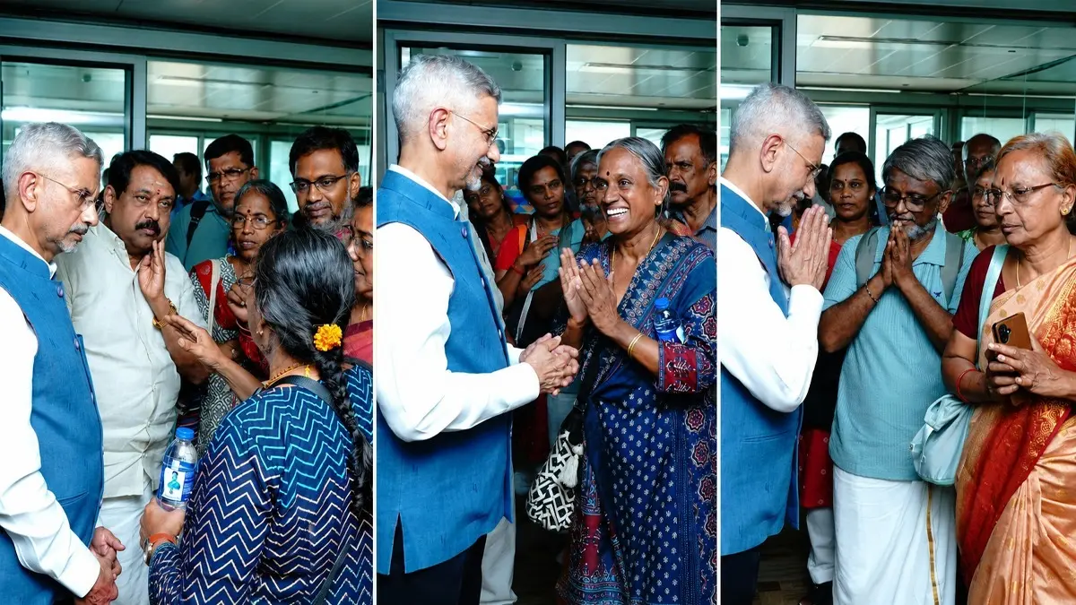 '21 Rescued Tamil Nadu Pilgrims Return to India; 320 Indians Still Missing in Nepal': MEA '21 Rescued Tamil Nadu Pilgrims Return to India; 320 Indians Still Missing in Nepal': MEA