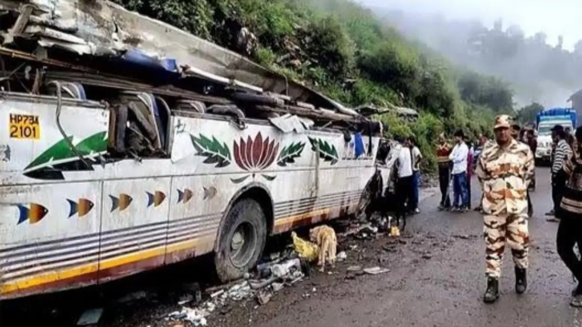 7 Killed, 11 Injured In Chamba Bus Accident As Monsoon Disrupts Life Across Himachal; 185 Roads Blocked 7 Killed, 11 Injured In Chamba Bus Accident As Monsoon Disrupts Life Across Himachal; 185 Roads Blocked