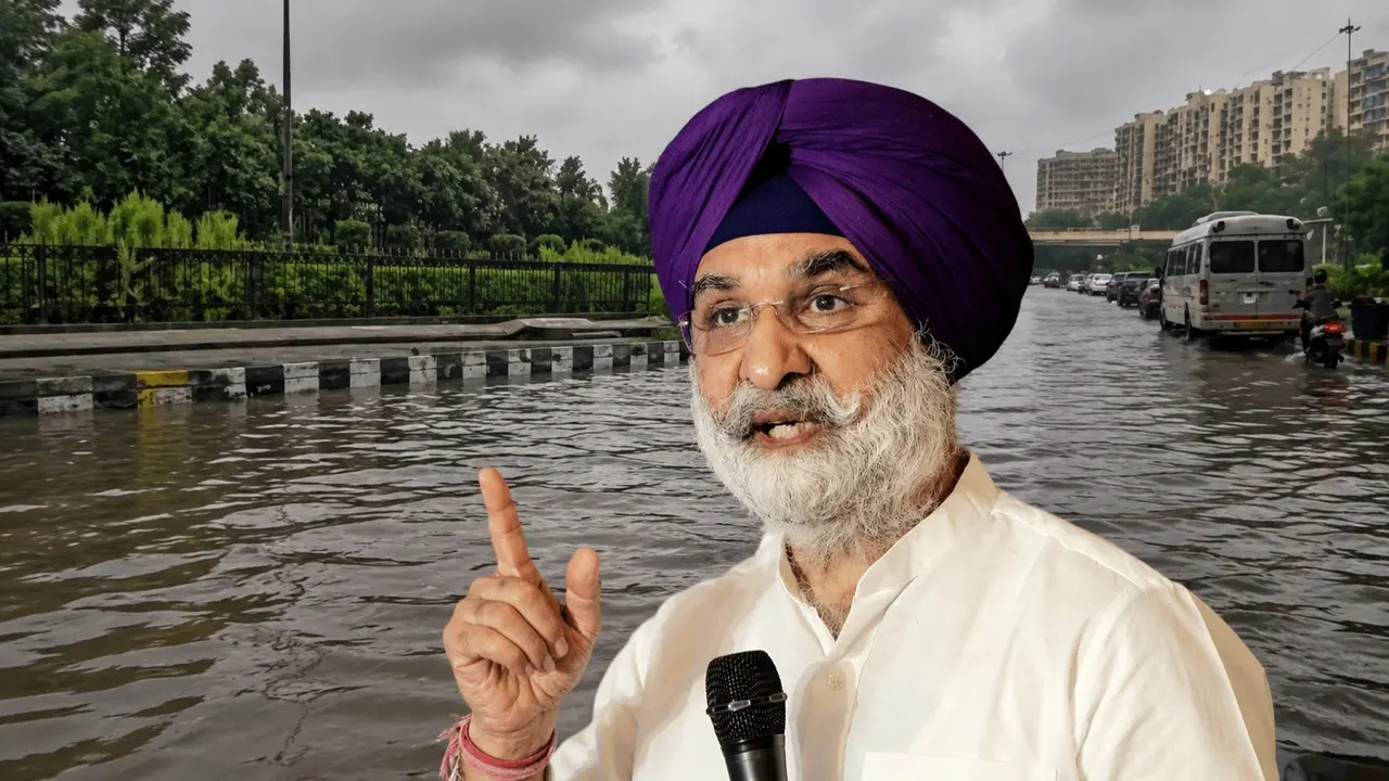 Amid Delhi Waterlogging Scare, LG Instructs Departmental and Agency Heads to Remain Actively Present on Ground Amid Delhi Waterlogging Scare, LG Instructs Departmental and Agency Heads to Remain Actively Present on Ground