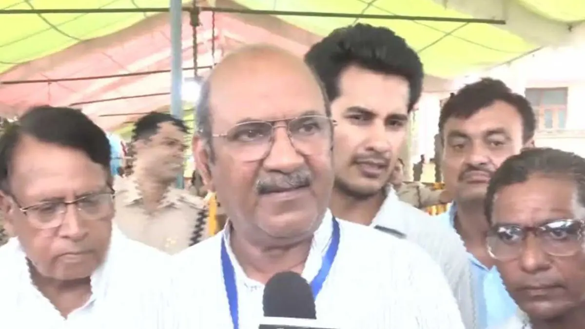 BREAKING: दतिया उपचुनाव में BJP को झटका, कांग्रेस उम्मीदवार घनश्याम सिंह ने आशुतोष तिवारी को 6016 वोटों से दी पटखनी Datia Assembly seat of Congress Ghanshyam Singh won ASHUTOSH TIWARI bjp on second