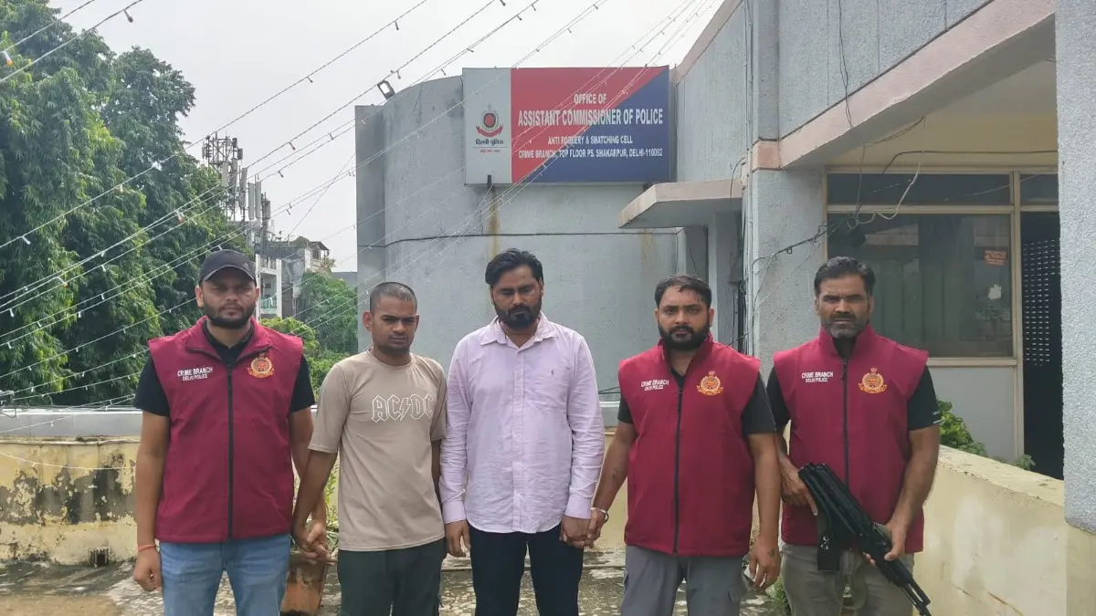 Crime Branch Arrests Arms Supplier Linked to Bambiha, Nandu Gangs After Armed Encounter Delhi Jal Board Tender Scam Case: Court Reserves Order on Satyendar Jain