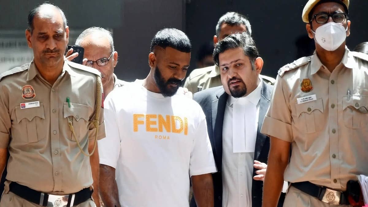 ‘Didn’t Just Cross the Line But Leapt Over it': Conman Sukesh Chandrasekhar Convicted for Impersonating SC Judge, Moves Delhi HC