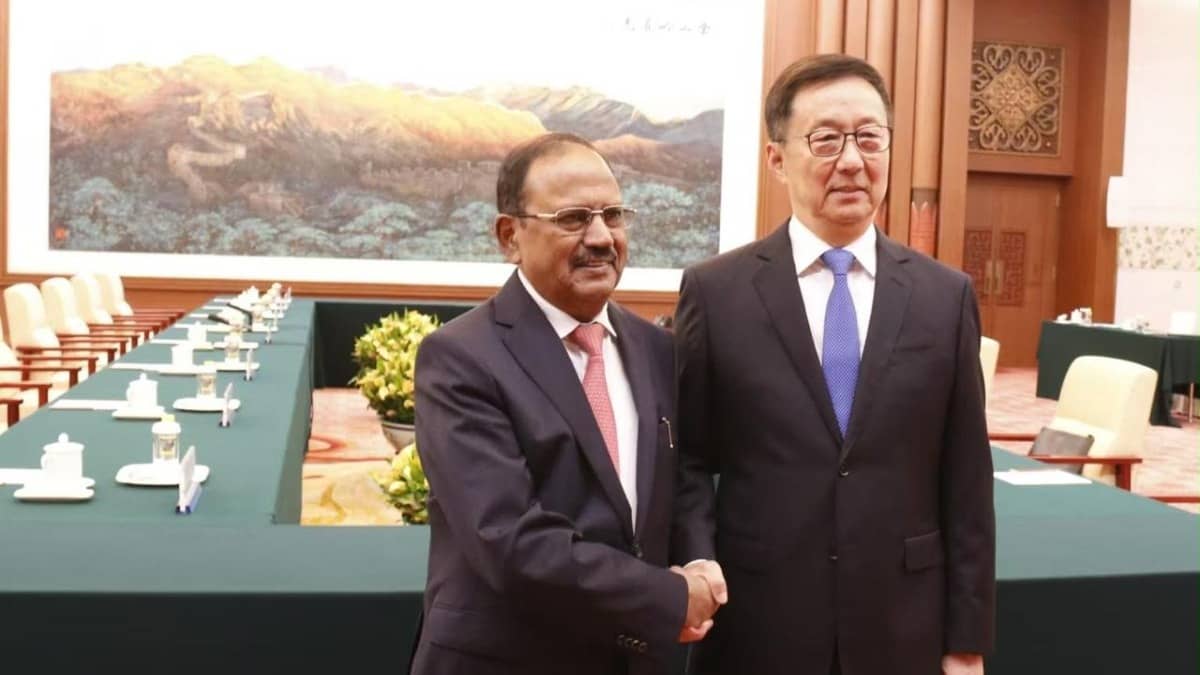 India, China Discuss Strengthening Peace in Border Areas, Improving Ties During Meet Between NSA Doval, VP Han