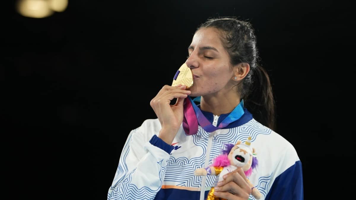 India's Sakshi celebrates after winning gold at the CWG 2026