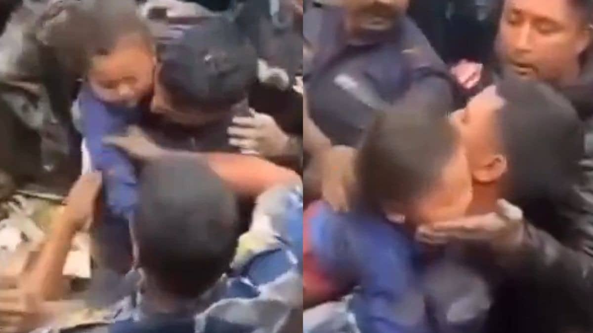 जाको राखे साइयां मार सके ना कोई... नेपाल बाढ़ में मलबे के बीच जिंदा मिला 2 साल का बच्चा, लोग बोले- 'ईश्वर की कृपा'