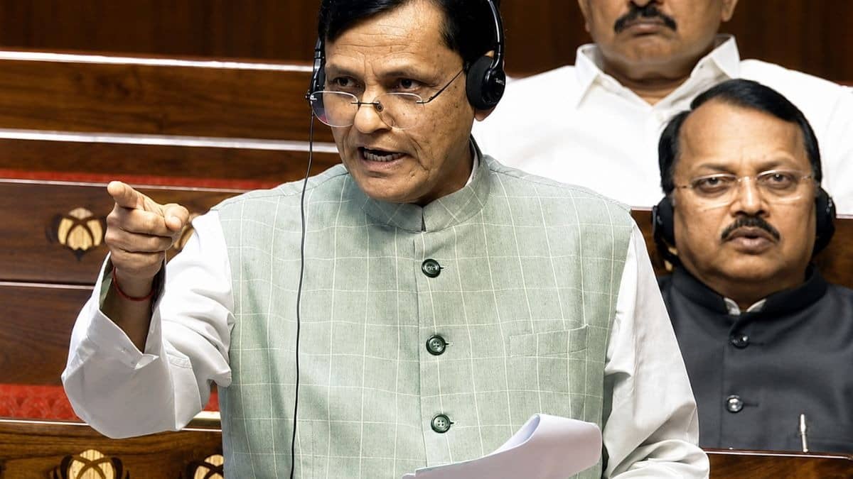 जोरदार हंगामे के बीच FCRA बिल JPC के पास भेजने का प्रस्ताव लोकसभा में पास