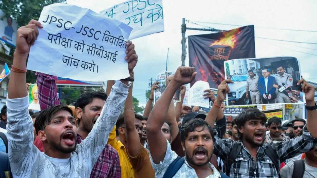 Ranchi Protest: सोमवार को छात्रों ने 'विधानसभा घेराव' का किया ऐलान, सरकार से नहीं बनी पूर्ण सहमति JPSC-JSCC student Protest