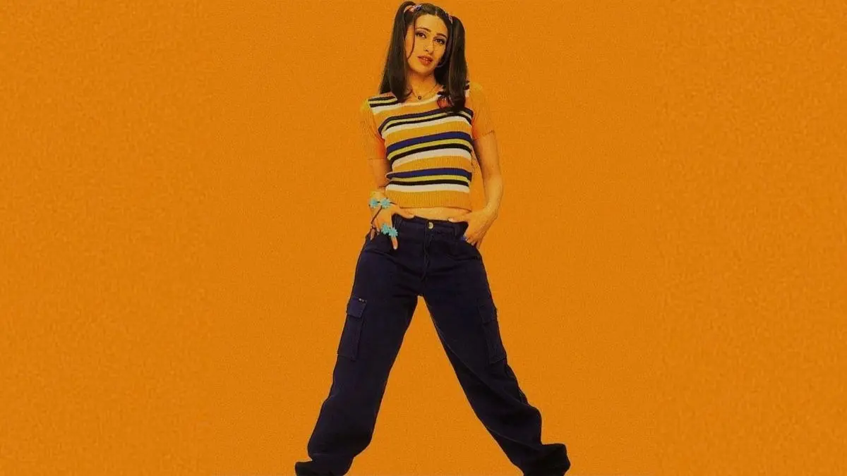 Karisma Kapoor: करिश्मा कपूर ने रिवील किया अपना फेवरेट 90s लुक, आज भी उतना ही ट्रेंडी और स्टाइलिश Karisma Kapoor: करिश्मा कपूर ने रिवील किया अपना फेवरेट 90s लुक, आज भी उतना ही ट्रेंडी और स्टाइलिश