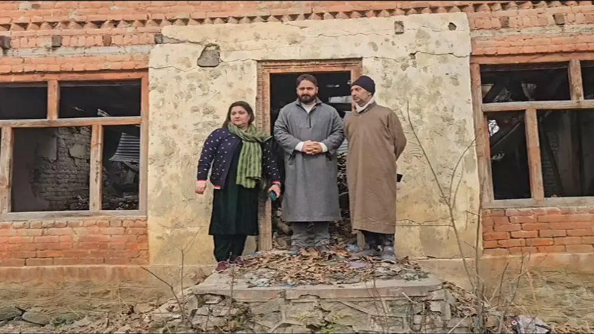Kashmiri Pandit Activist’s Letter to President Warns of Repeat of 1990 Exodus Kashmiri Pandit Activist’s Letter to President Warns of Repeat of 1990 Exodus