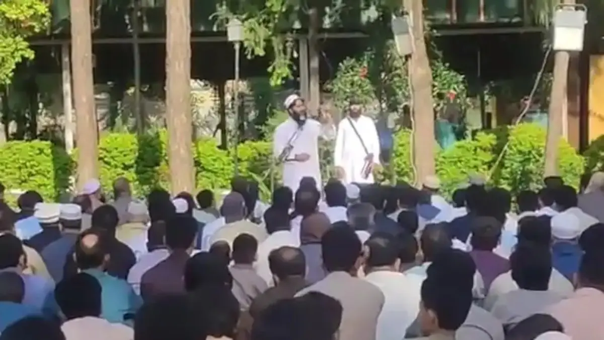 Lashkar Terrorist Claims 30 Operatives Were Killed by ‘Unknown Men’ Inside Pakistan in Viral Video Lashkar Terrorist Claims 30 Operatives Were Killed by ‘Unknown Men’ Inside Pakistan in Viral Video