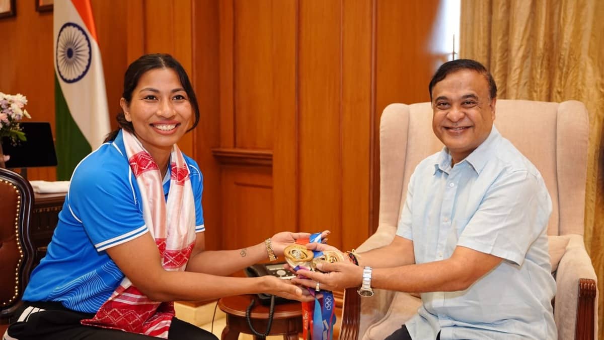 Lovlina Borgohain with Assam CM Himanta Biswa Sarma