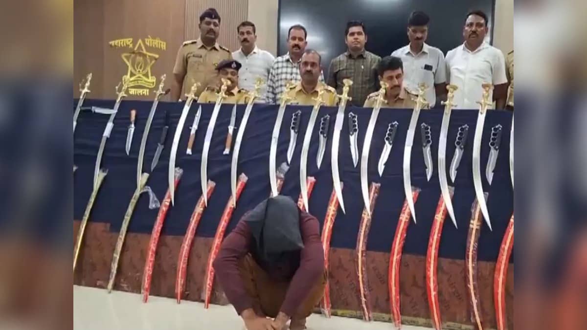 Maharashtra: Jalna Police Seize 44 Illegal Weapons Allegedly Brought from Ajmer for Sale