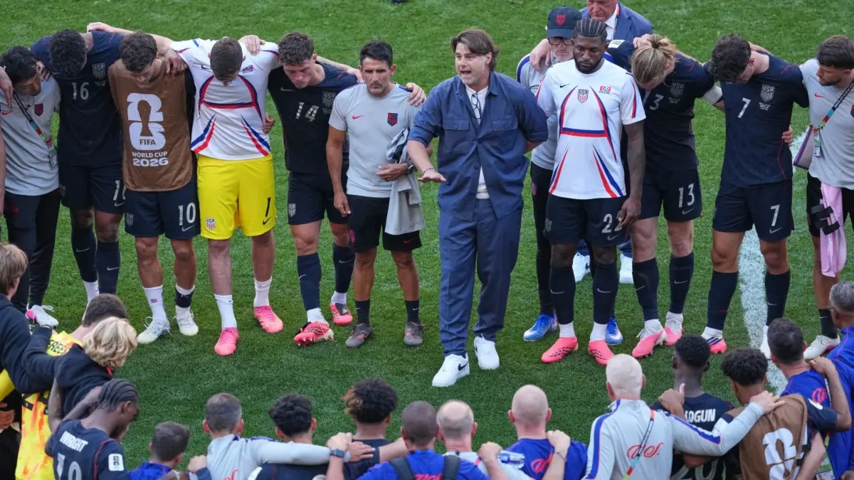 Mauricio Pochettino Agrees New Deal To Remain In Charge Of USMNT, Pens Down Four Year Contract Through 2030 FIFA World Cup Mauricio Pochettino speaks to USMNT players