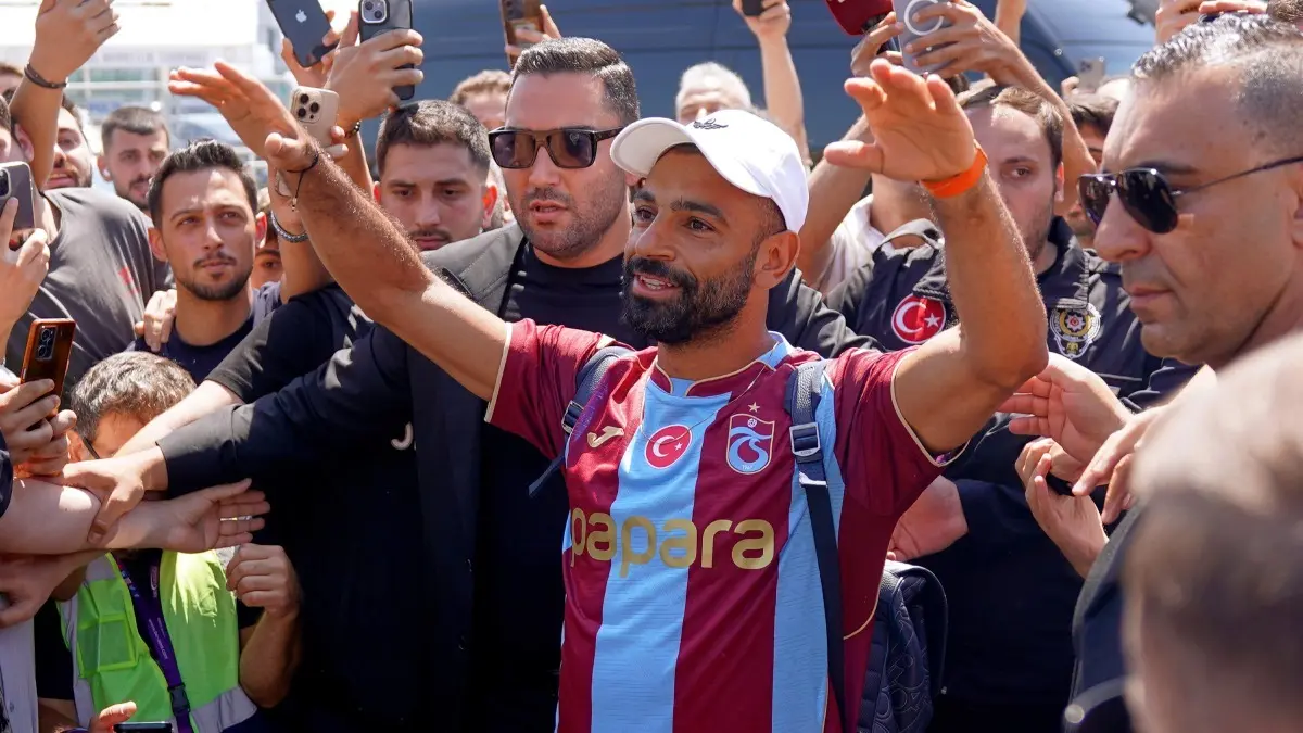 Liverpool Icon Mohamed Salah Arrives In Istanbul Ahead Of Trabzonspor Move Mohamed Salah arrives in Istanbul ahead of joining Trabzonspor