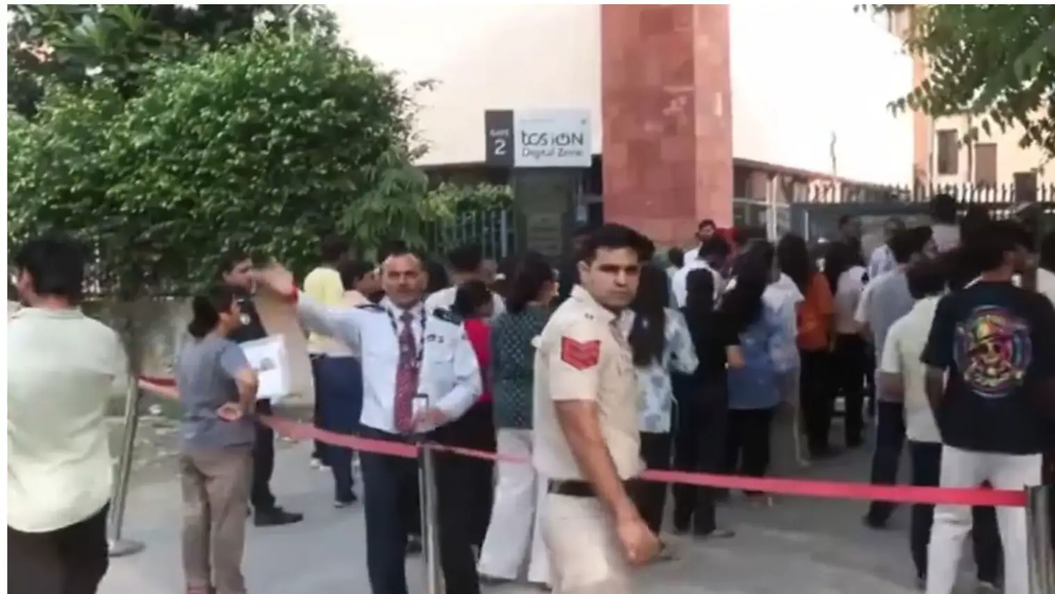 NEET PG 2026 Examination Underway Across Country; Over 2.73 Lakh Candidates Registered