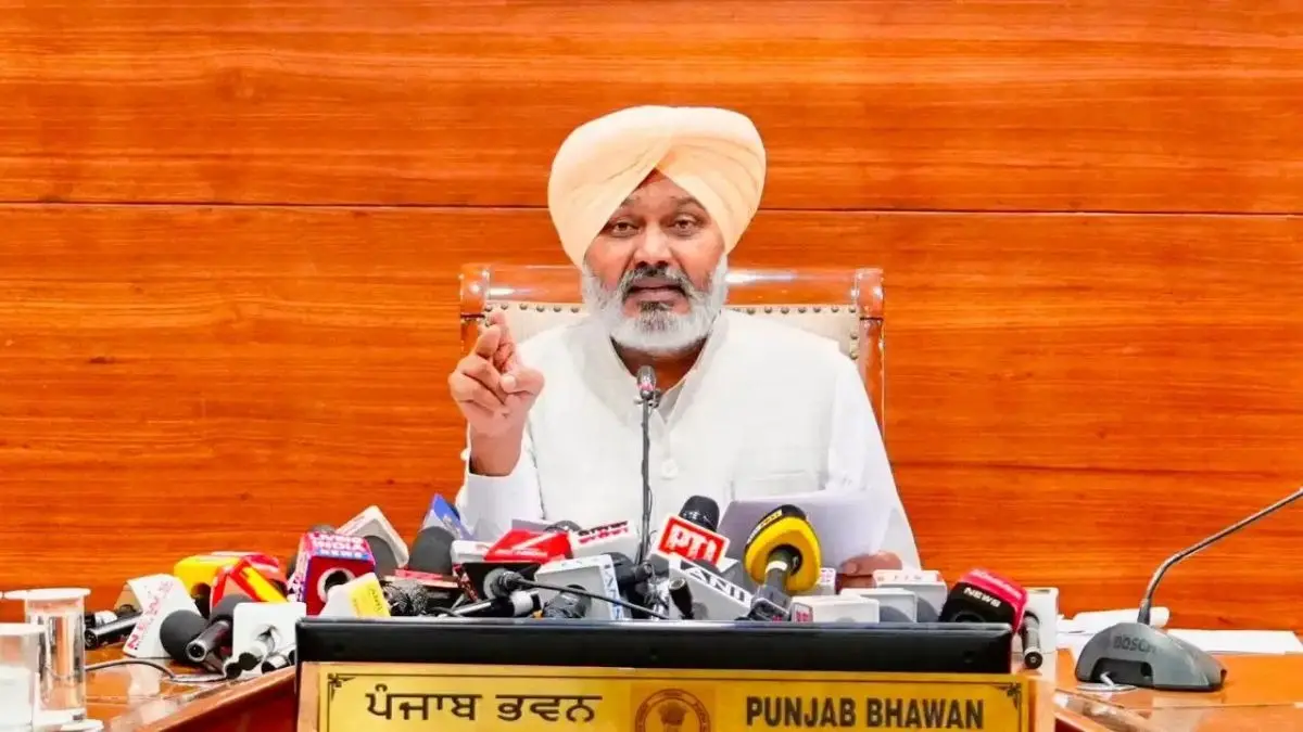 पंजाब देश में सबसे अधिक वेतनमान देने वाले राज्यों में शामिल, कई श्रेणियों में केंद्र सरकार से भी आगे- हरपाल सिंह चीमा पंजाब देश में सबसे अधिक वेतनमान देने वाले राज्यों में शामिल