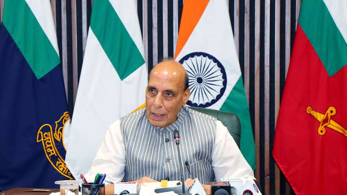 'Promoting Aatmanirbharta in Defence Manufacturing': Rajnath Singh Announces Defence Indigenisation List Worth Rs 3,070 Crore