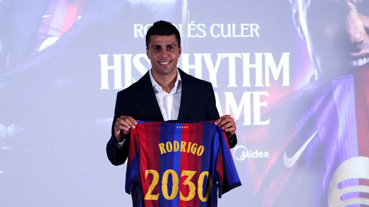 'I Don't Need Rodri': Real Madrid Manager Jose Mourinho Unfazed By Spaniard's Blockbuster Move To Rival FC Barcelona Rodri poses with FC Barcelona shirt