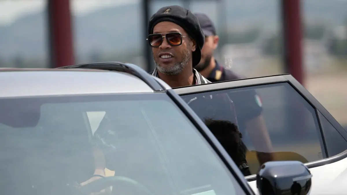 3rd Tier Club Ravenna Signs Ronaldinho: Brazilian Football Great Welcomed With Italian Beach Ceremony Ronaldinho arrives at airport