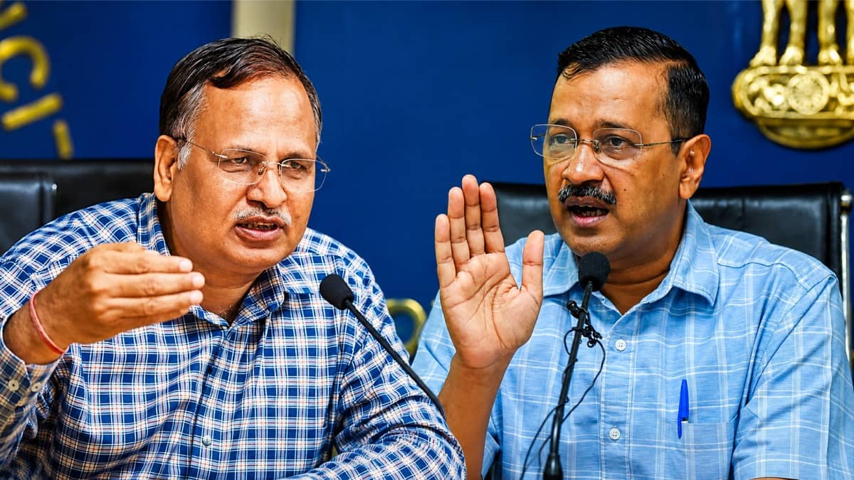 सत्येंद्र जैन की गिरफ्तारी के बाद राउज एवेन्यू कोर्ट में पेशी, केजरीवाल ने लगाए गंभीर आरोप, कहा- सुबह तक अरेस्ट की योजना नहीं थी, लेकिन एक कॉल...
