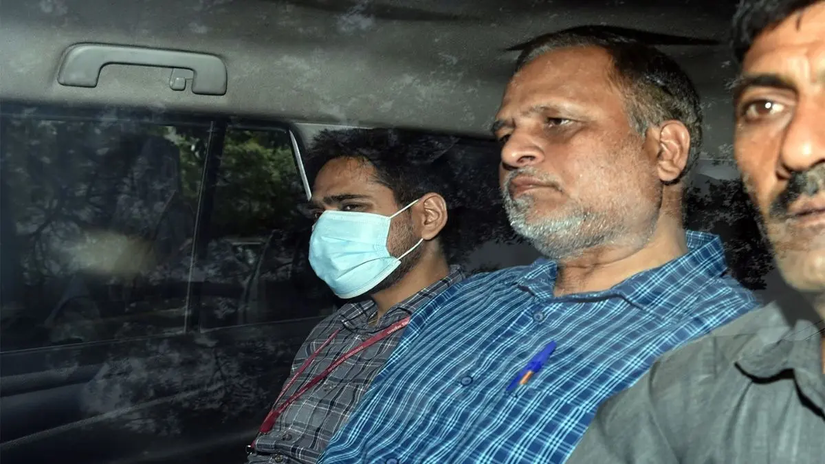 जल बोर्ड टेंडर घोटाला मामले में ACB का बड़ा एक्शन, दिल्ली के पूर्व मंत्री सत्येंद्र जैन समेत 6 गिरफ्तार Satyendra Jain