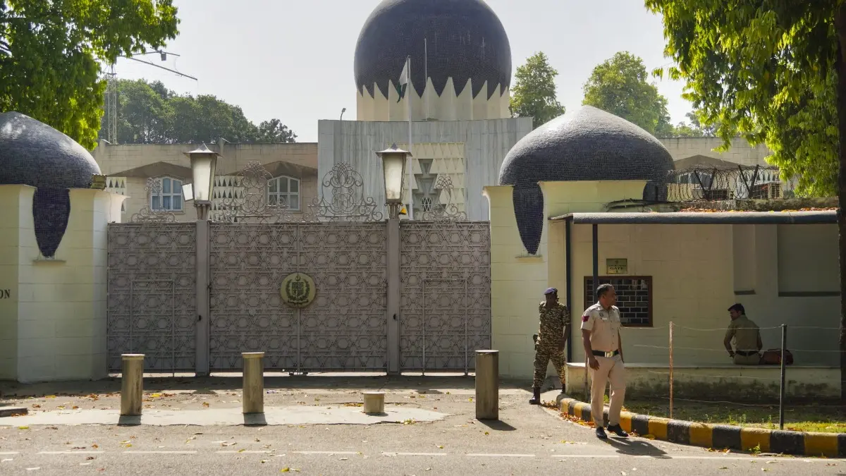 Tit-For-Tat: Security Perimeter Outside Pakistan High Commission in New Delhi Dismantled Security Perimeter Outside Pakistan High Commission in New Delhi Removed
