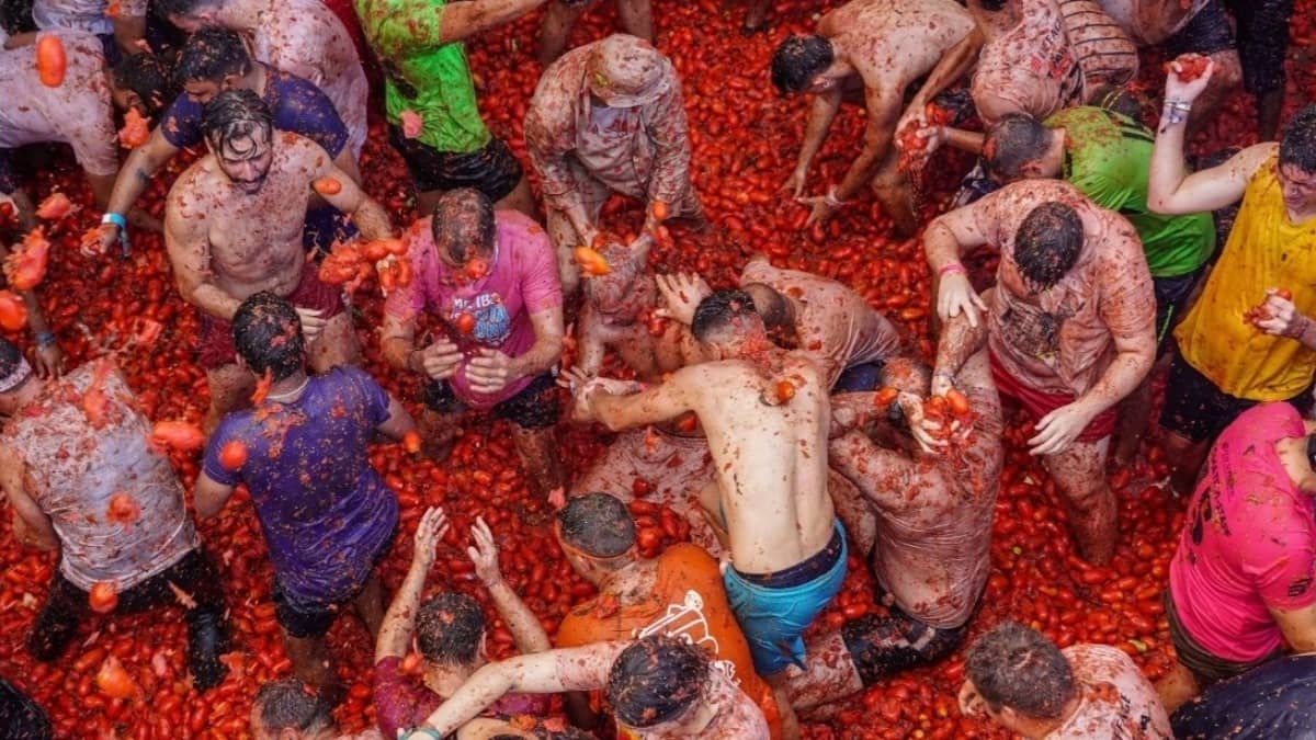 The Epic La Tomatina Food Fight Draws Thousands to a Small Spanish Town