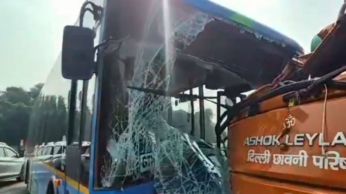 Truck Collides with DTC Bus in Delhi Cantonment
