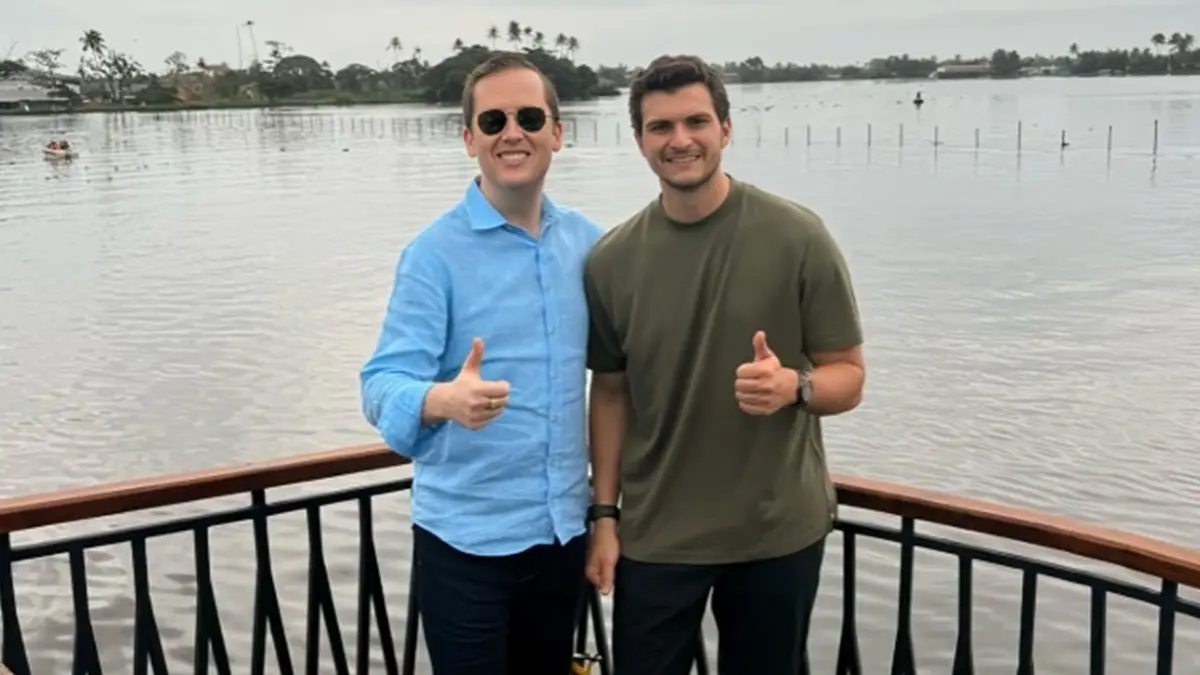 Trump's Son-in-law Takes a Rainy Ride On a Houseboat in Keralam's Alappuzha Trump's Son-in-law Takes a Rainy Ride On a Houseboat in Keralam's Alappuzha