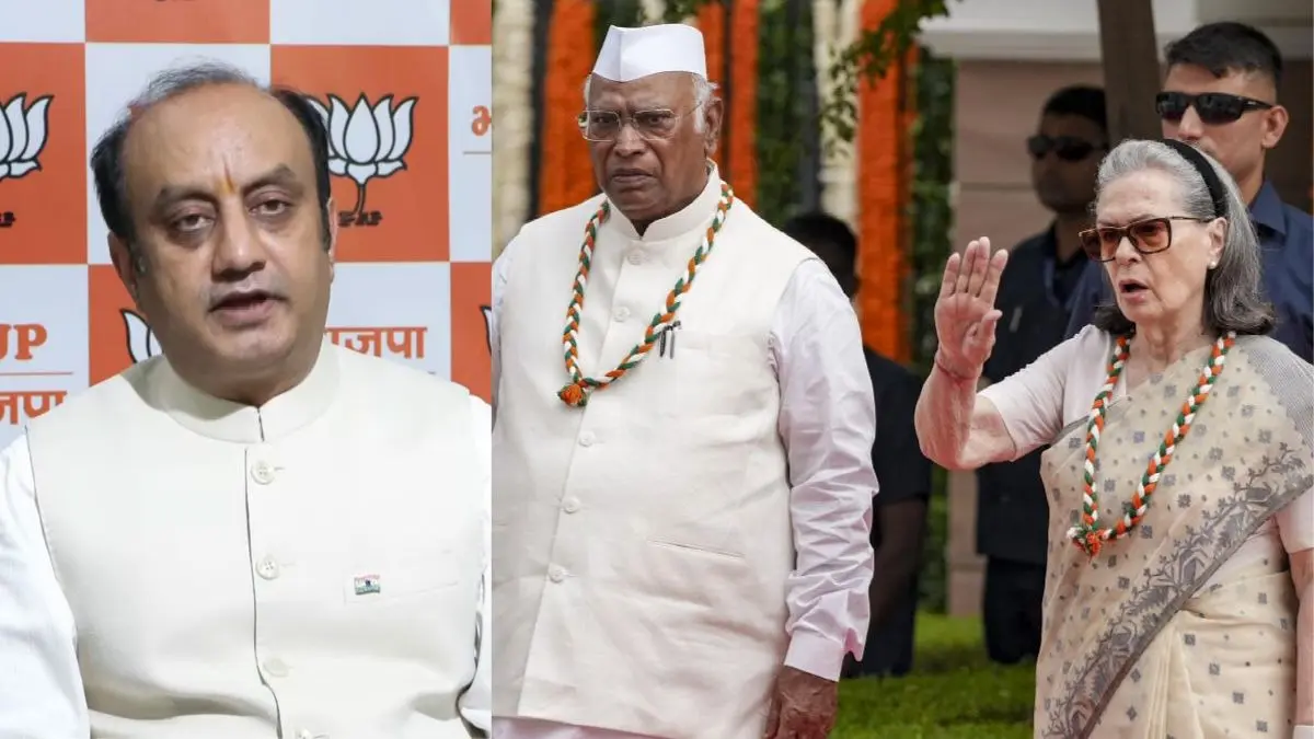 'वंदे मातरम्' गीत गाया जा रहा था तो राहुल, सोनिया गांधी और खड़गे बात कर रहे थे, कांग्रेस ने किया अपमान; देश से मांगें माफी Vande Mataram at Congress I-Day event