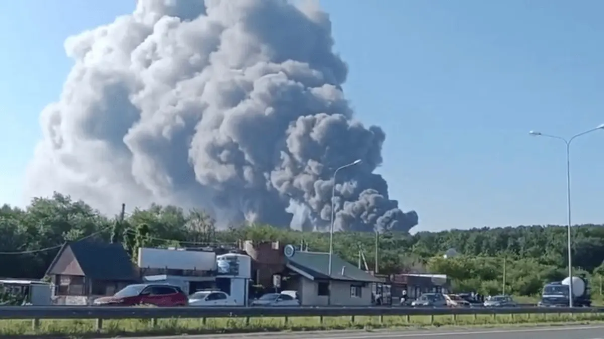 'Explosions, Ballistic Missiles': One Dead, Five Injured After Russia Launches Overnight Attack on Kyiv X